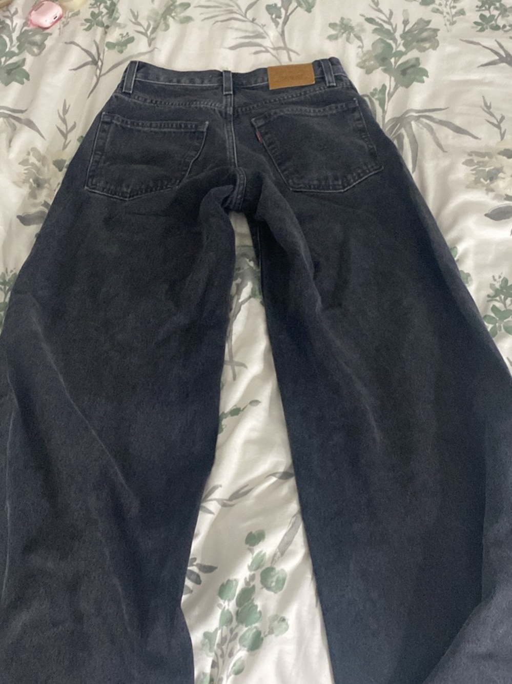 Womans high rise baggy Levi’s